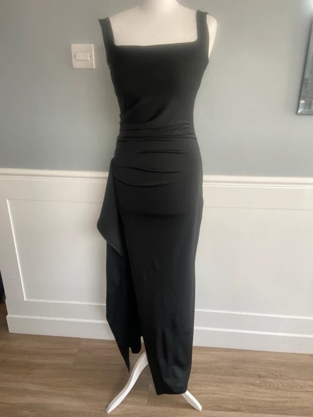 Elegant Black Square-Neck Maxi Dress with Draped Side Panel